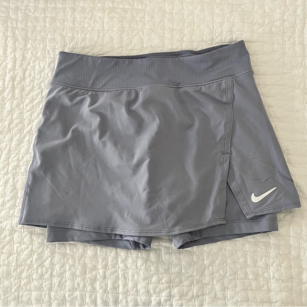 Nike slim fit tennis skirt small